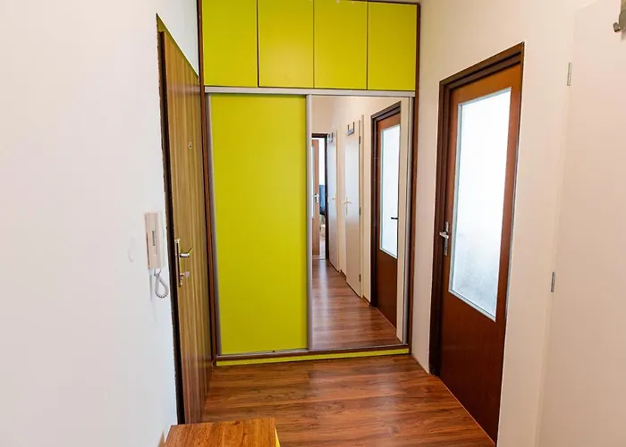 Apartament 1 Km From Center *